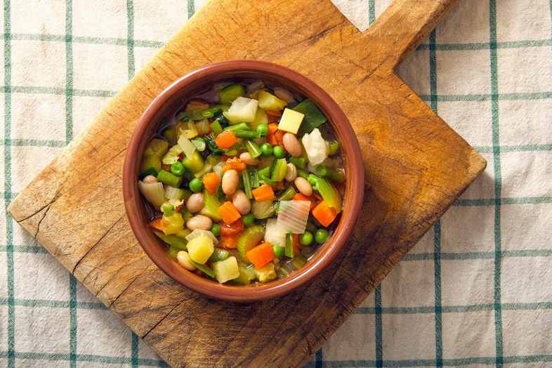 La zuppa di verdure biologica è un toccasana per la salute.