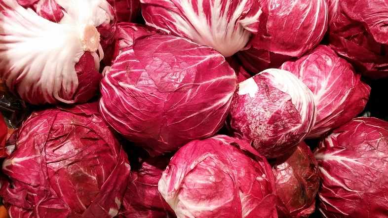 Il radicchio rosso tondo caratterizzato da note dolci e amare